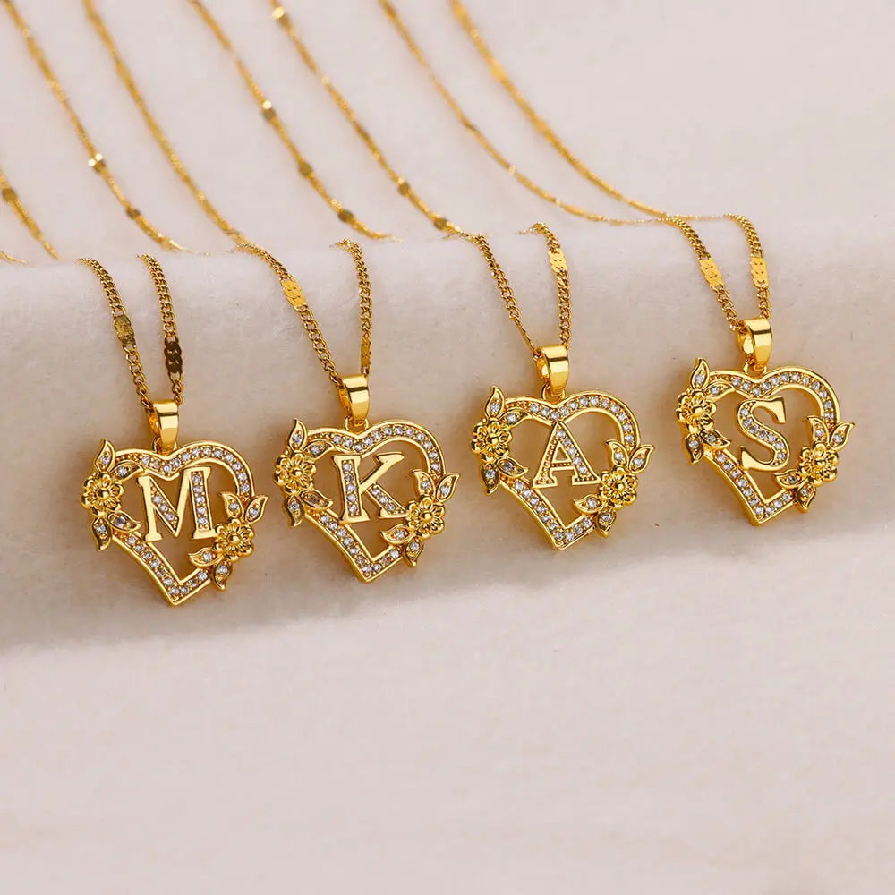 Colar Coração Inicial Cravejada Banhado a Ouro 18k 45cm