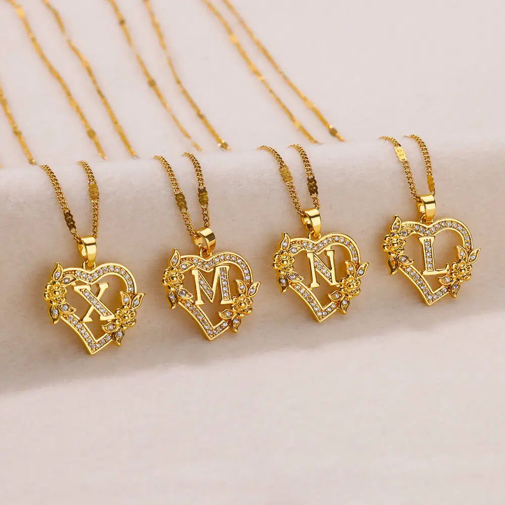 Colar Coração Inicial Cravejada Banhado a Ouro 18k 45cm