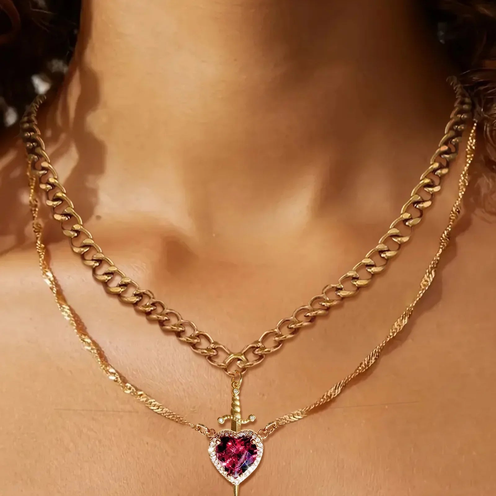 Conjunto Colar Branca de Neve e o Caçador