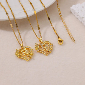 Colar Coração Inicial Cravejada Banhado a Ouro 18k 45cm