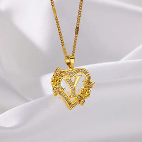 Colar Coração Inicial Cravejada Banhado a Ouro 18k 45cm